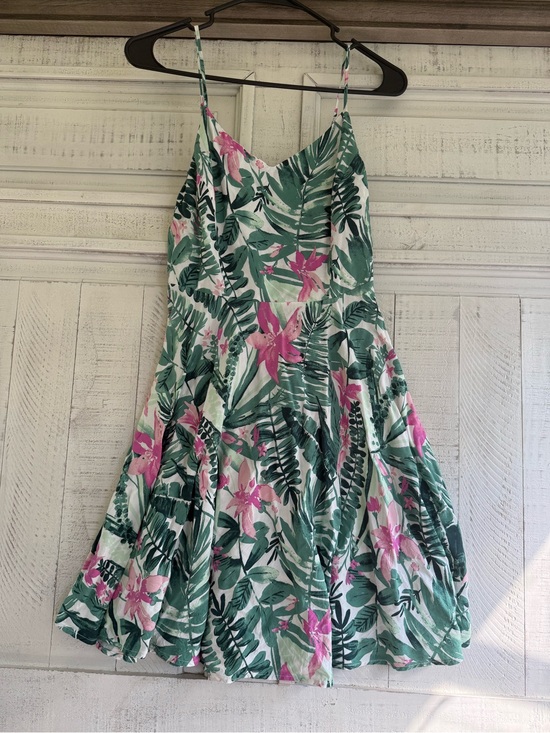 Old Navy Dresses & Skirts - Old Navy Green and Pink Tropical Print Midi Dress